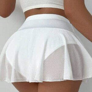 NWOT Shein Whtie Skort